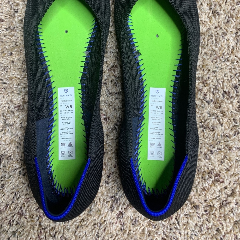 Roth’s Black Solid Round Toe Flats - image 6